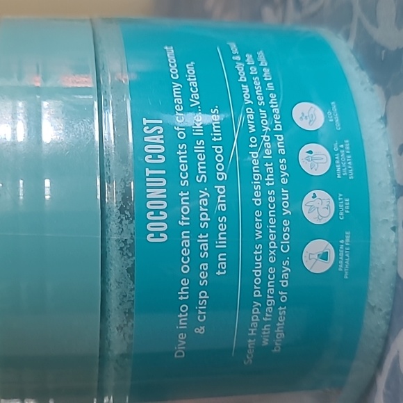 NIP Scent Happy 10 oz Body Scrub Coconut Coast - Picture 2 of 3
